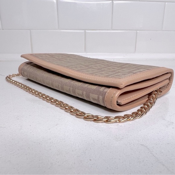 💯 AUTH Fendi Zucca wallet on chain - Picture 6 of 12